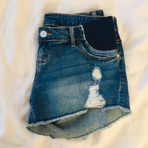 ✨INDIGO BLUE NWT maternity shorts✨